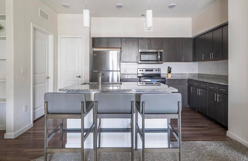 Pflugerville Apartment | Landing | Stylish 2BD, Gym, Clubhouse