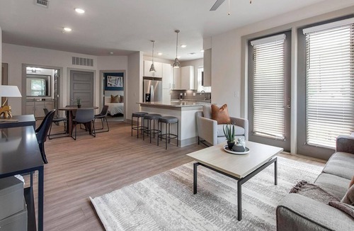 Charlotte Apartment | Landing | Stylish 2BD, Clubhouse, Gym
