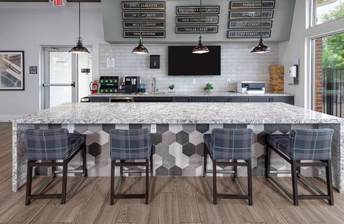 Charlotte Apartment | Landing | Stylish 2BD, Clubhouse, Gym