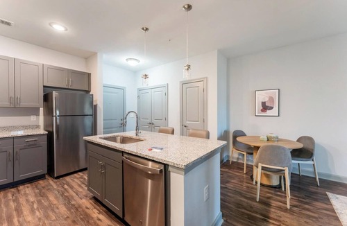 Socastee Apartment | Landing | Stylish 2BD, Gym, Clubhouse