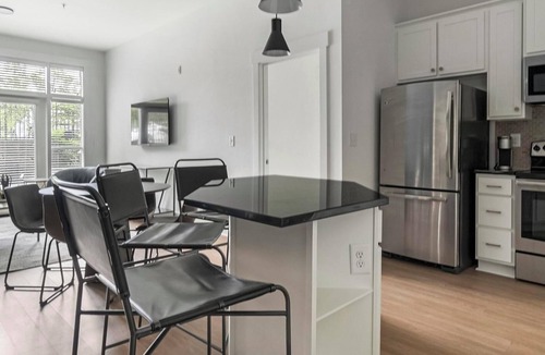 Cary Apartment | Landing | Stylish 2BD, Gym, Rooftop Lounge