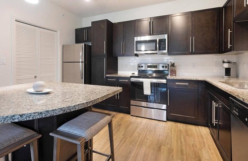 McNeil Apartment | Landing | Stylish 2BD, Clubhouse, Yoga Studio