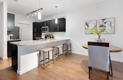 McNeil Apartment | Landing | Stylish 2BD, Game Room, Gym