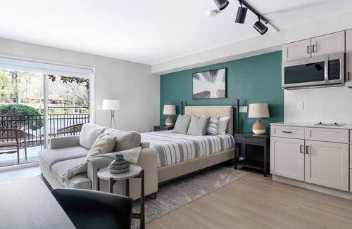 Northeast Raleigh Apartment | Landing | Stylish Studio, Gym, Pool