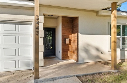 Oak Cliff House | Large 3BD 2BR Lower Bishop Arts Near Downtown Dallas