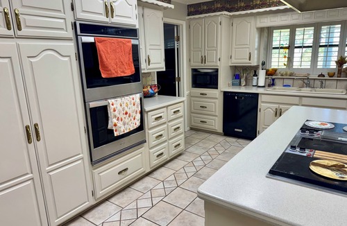 Paluxy House | Large, private home with breathtaking views. Great location