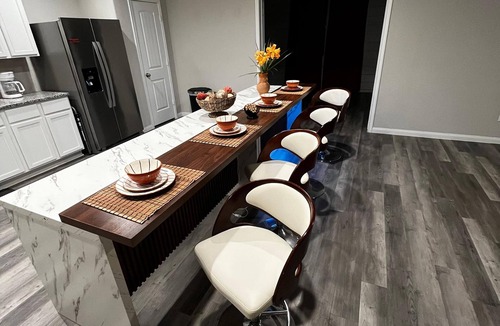Westfield Apartment | Large Private Studio - Fast WiFi, Smart TV, Near IAH, Extended Stays Welcome