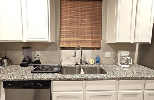 Westfield Apartment | Large Private Studio - Fast WiFi, Smart TV, Near IAH, Extended Stays Welcome