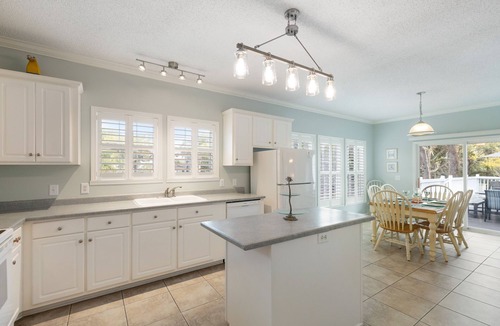 Folly Beach House | Large Southern Beach Home - Game Room - Short Walk to Beach - Lot of Amenities- Palms II
