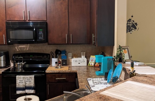 Executive Park Apartment | Last Minute Reservations Available -Book Today!nBuy Fri. & Sat. get Sunday Free!