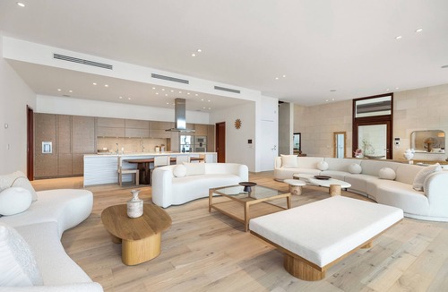 Lanikai House | Lavish Lanikai Hillside Estate: Oceanview w/Pool/Spa, AC & Mokulua Isle Views