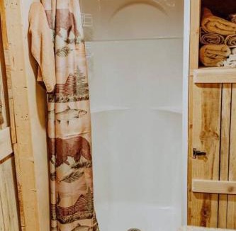 Pickens House | Lazy Bear Retreat by the Creek