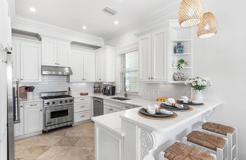 Delos House | Le Fortune*BeachFront*Elevator*Luxury*Pool*Beach Svc