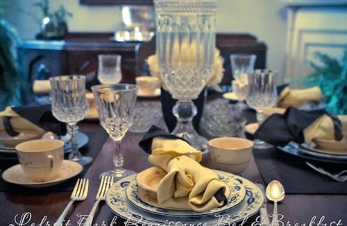 Le Droit Park Bed & Breakfast | Ledroit Park Renaissance B&B