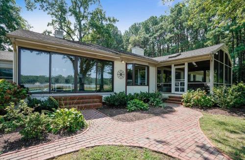 Unionville House | Leeds Landing