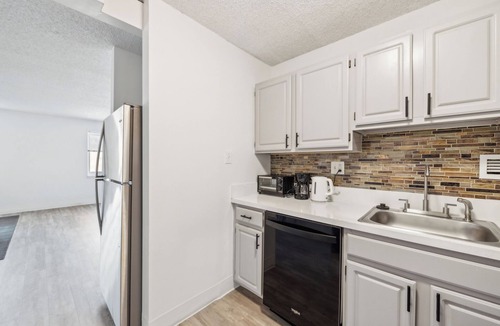 Richmond Apartment | Legacy at Imperial Village 517 I 2 Bed 2 Bath