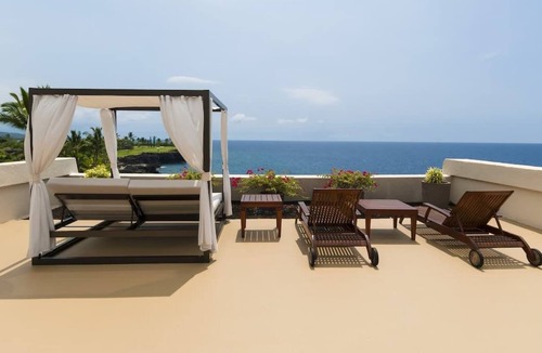 Keauhou House | Let's runaway to the Island! Spa, Game Room, Near Pahoehoe Beach Park