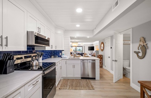 Folly Field Villa | Lg 2BR/2.5BA - Direct Oceanfront Community - 5 star reviews - Great Amenities