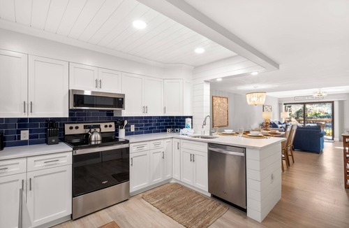 Folly Field Villa | Lg 2BR/2.5BA - Direct Oceanfront Community - 5 star reviews - Great Amenities
