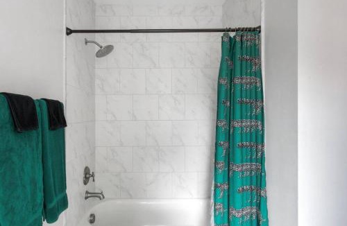 Historic District - North House | Liberty Estate - 3 Separate Units, 2 Car Garage, Courtyard