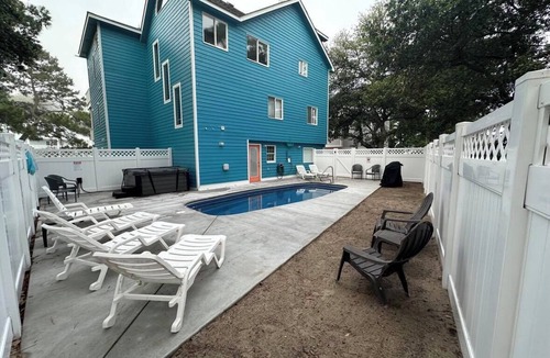 Corolla Light House | LilyBeth | 7BR Corolla Light Resort · Private Pool · Sleeps 17