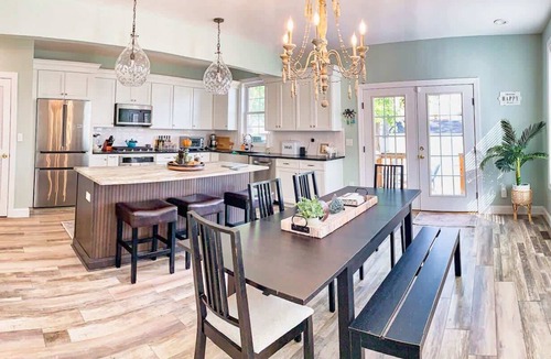 Cape Charles House | Lilys Pad Home with Gourmet Kitchen, Near Beach
