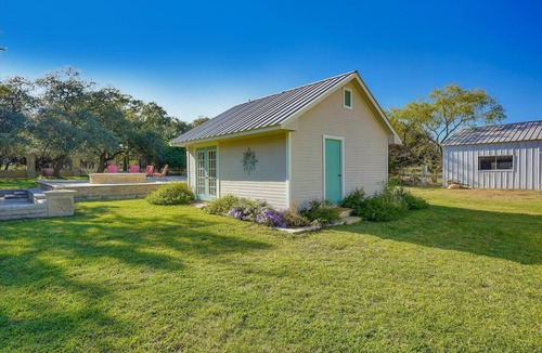 Lampasas Apartment | Little "G" Cottage on the Farm