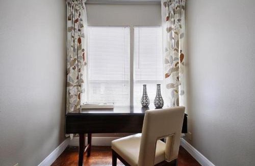 Downtown Austin Apartment | Littlefield Lofts #306