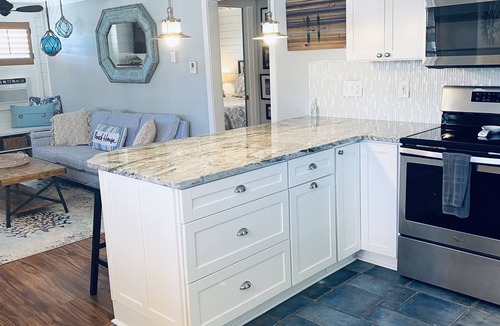Kill Devil Hills Cottage | * Lively Up Yourself * Great Summer Rates!