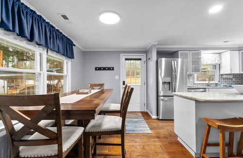 Quail Ridge House | Lizard Creek Retreat | Pet-Friendly | New Boathouse