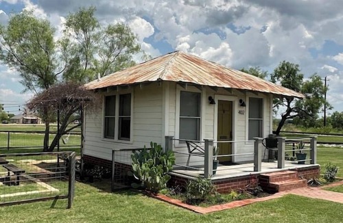 Llano House | Llano Line Shack - Historic Rail