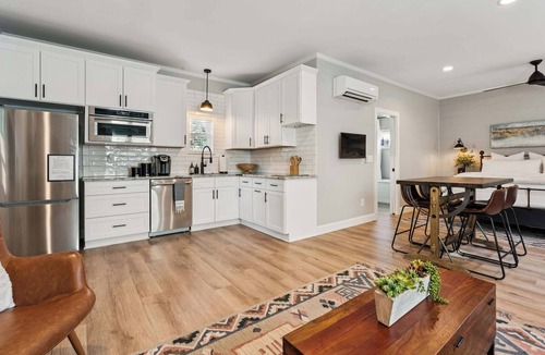 Biddleville Apartment | Loft Haven - Rooftop Terrace