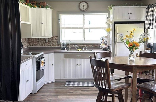 Paris Bed & Breakfast | LOJ BNB