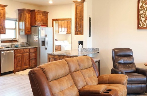 Dublin House | Lone Oak Place with Horse Stalls
