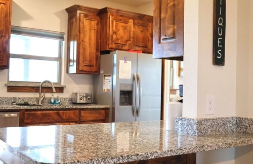 Dublin House | Lone Oak Place with Horse Stalls
