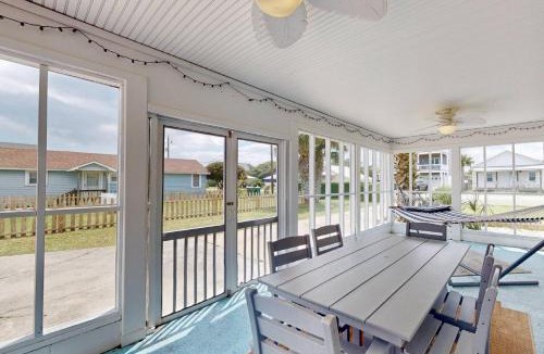 Kure Beach House | Lorraine's Beach Cottage