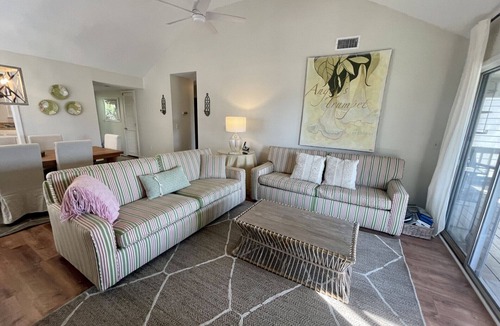 Seabrook Island Villa | Lovely 2 bedroom Golf Shore villa on the 17th hole on Seabrook Island