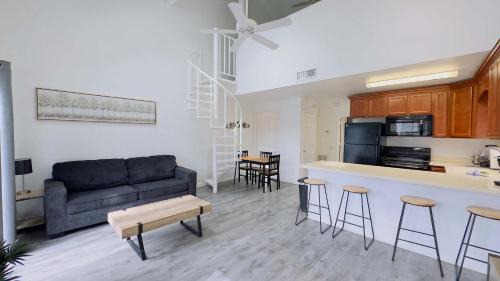Little River House | Lovely 2 bedroom condo with pool J3