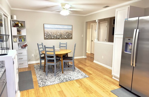 Savannah House | Lovely 2-bedroom house with AC in charming Southside Savannah