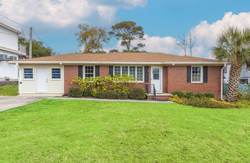 Myrtle Beach House | Lovely Central 2-King Huge Private Fenced-in Yard/Firepit/BBQ with Ocean View