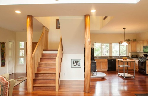 Volcano House | Lovely home with hot tub near Volcano National Park