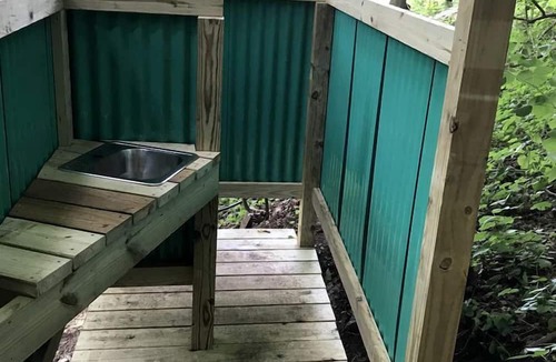 Shepherdstown Cabin | "Lovely Tiny House Rental for a Romantic Getaway in Shepherdstown, West Virginia