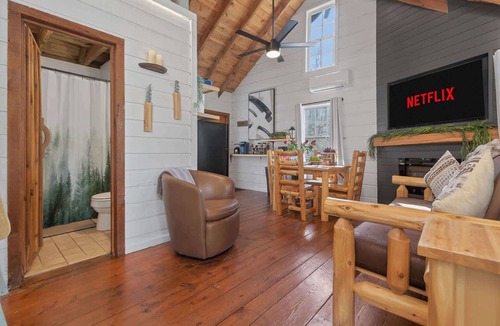 Saluda Cabin | Lover's Nest at Saluda Grade Cabins!
