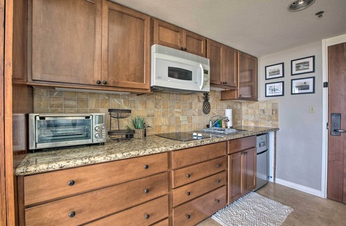 Waikiki Apartment | Luana Waikiki Gem w/Parking - Blocks to Beaches!