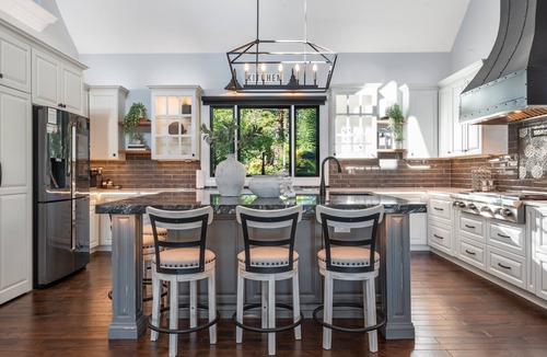 Mayhew House | Lucent Sunset Retreat w/Heated Pool & Game Room