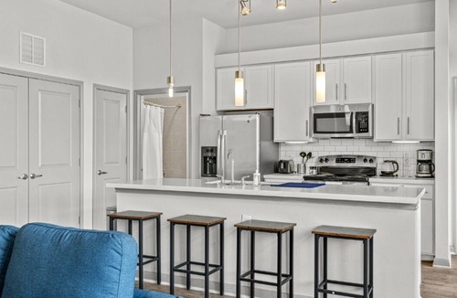 Montopolis Apartment | LUX 2B2B w/Pool & Parking near the Heart of Austin