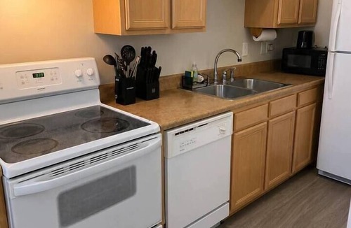 Central Apartment | Lux in the Lofts near the heart of Clemson