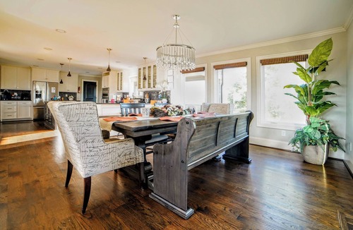Murrayville House | Luxe 38-Acre Homestead Near Gainesville: 5BR/7BA, 2 Kitchens, Animals & More!