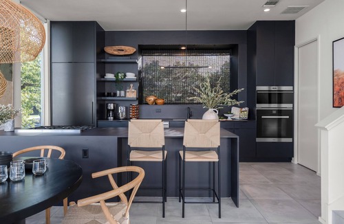 Bouldin House | Luxe 9BDR Retreat w/Putting Green + Game Room | Bouldin Collective by AvantStay