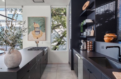 Bouldin House | Luxe 9BDR Retreat w/Putting Green + Game Room | Bouldin Collective by AvantStay